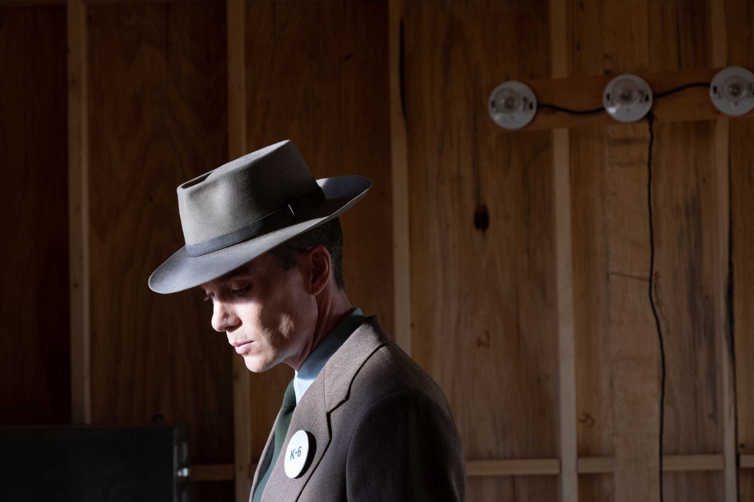CILLIAN MURPHY in OPPENHEIMER, 2023, directed by CHRISTOPHER NOLAN. Copyright UNIVERSAL PICTURES.